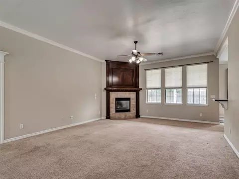 Living - 417 Summit Bnd, Norman, OK 73071 photo 1 of 4