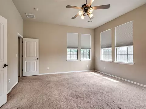 Bedroom - 417 Summit Bnd, Norman, OK 73071 photo 3 of 14
