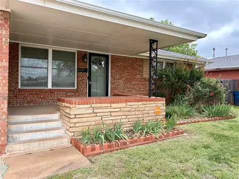 415 W Curtis Dr, Midwest City, OK 73110