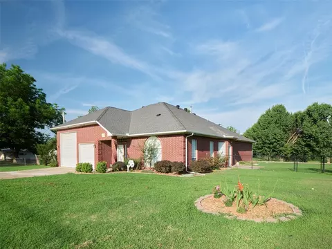 10513 S Santa Fe Ave, Oklahoma City, OK 73170