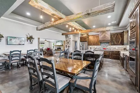 Dining - 8700 E Covell Rd, Arcadia, OK 73007 photo 1 of 1