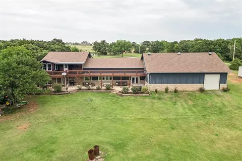 Exterior - 8700 E Covell Rd, Arcadia, OK 73007 photo 5 of 11