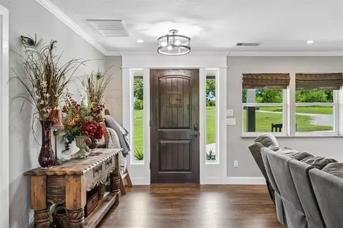 Entry Way - 8700 E Covell Rd, Arcadia, OK 73007 photo 1 of 4