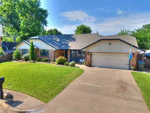 2201 Tredington Way, Edmond, OK 73034