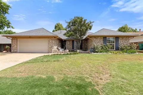 11017 NW 113th St, Yukon, OK 73099