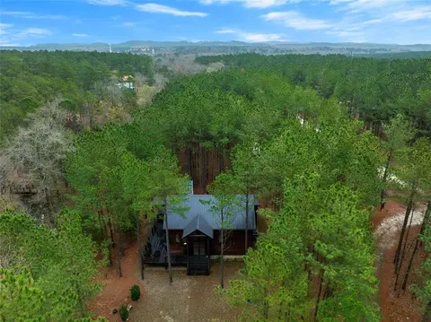 417 Lost Creek Trl, Broken Bow, OK 74728