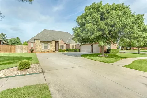 16805 Thorton Ln, Edmond, OK 73012