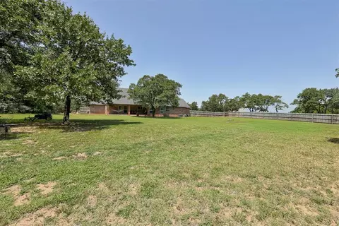Exterior - 9100 Megans Way, Mcloud, OK 74851 photo 8 of 11