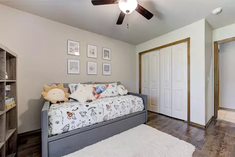 Bedroom - 9100 Megans Way, Mcloud, OK 74851 photo 9 of 9