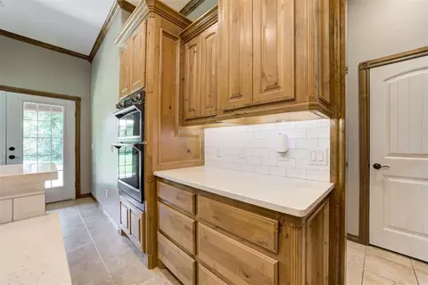 Kitchen - 9100 Megans Way, Mcloud, OK 74851 photo 8 of 8