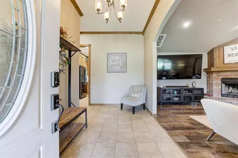 Entry Way - 9100 Megans Way, Mcloud, OK 74851 photo 1 of 1