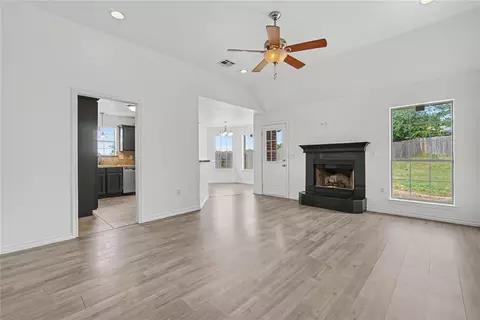 Living - 216 NW Cherry Ave, Cache, OK 73527 photo 3 of 5