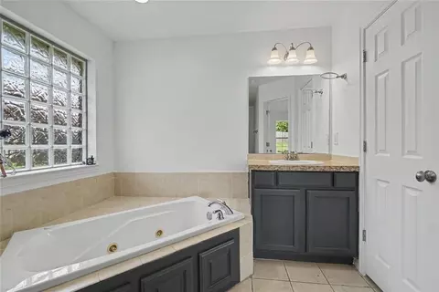Bath - 216 NW Cherry Ave, Cache, OK 73527 photo 1 of 5
