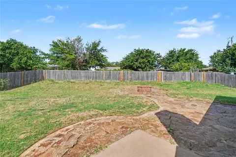 Exterior - 216 NW Cherry Ave, Cache, OK 73527 photo 2 of 6