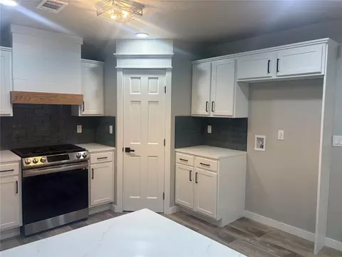 Other - 905 Hickory St, Altus, OK 73521 photo 1 of 8