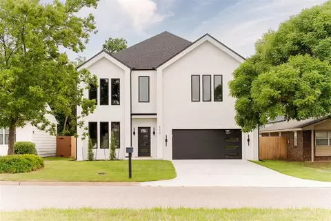 820 NW 67th St, Oklahoma City, OK 73116