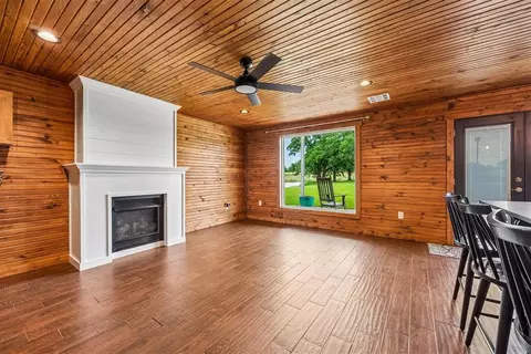 Living - 35292 Little River Rd, Tecumseh, OK 74873 photo 4 of 5