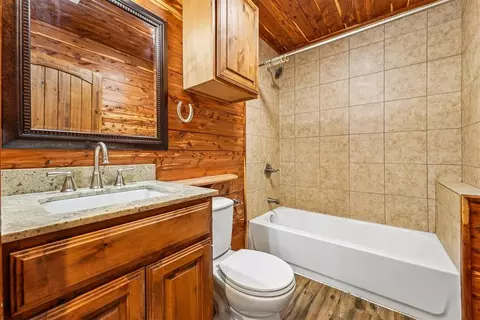 Bath - 35292 Little River Rd, Tecumseh, OK 74873 photo 2 of 2