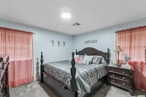 Bedroom - 802 Jay Dr, Noble, OK 73068 photo 1 of 6