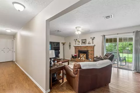 Entry Way - 802 Jay Dr, Noble, OK 73068 photo 1 of 2