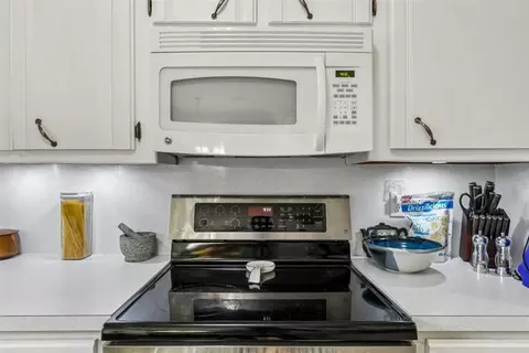 Kitchen - 802 Jay Dr, Noble, OK 73068 photo 3 of 4