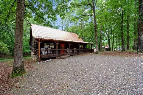 680 Chinook Rd, Broken Bow, OK 74728