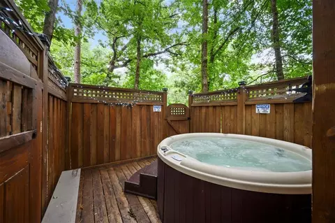 Exterior - 680 Chinook Rd, Broken Bow, OK 74728 photo 8 of 10