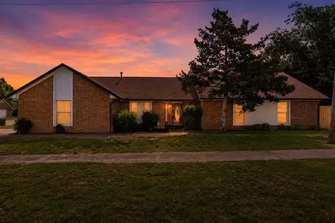 5000 Gina Cir, Oklahoma City, OK 73115