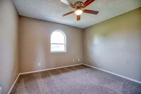 Bedroom - 524 Skyview Dr, Watonga, OK 73772 photo 6 of 7