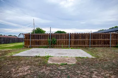 Exterior - 524 Skyview Dr, Watonga, OK 73772 photo 5 of 5