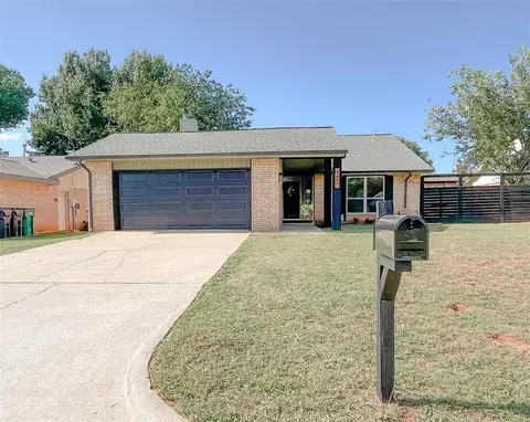 2401 Appleway St, Edmond, OK 73013