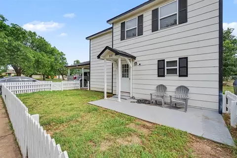 510 W 3rd St, Hobart, OK 73651