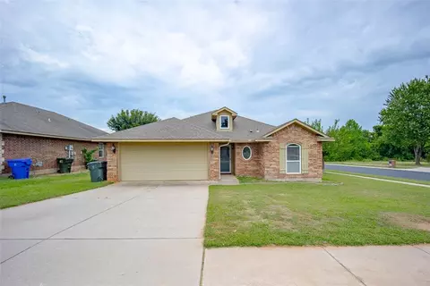 Exterior - 4400 Eagle Owl Dr, Norman, OK 73072 photo 2 of 4