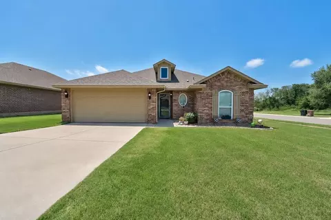 4400 Eagle Owl Dr, Norman, OK 73072