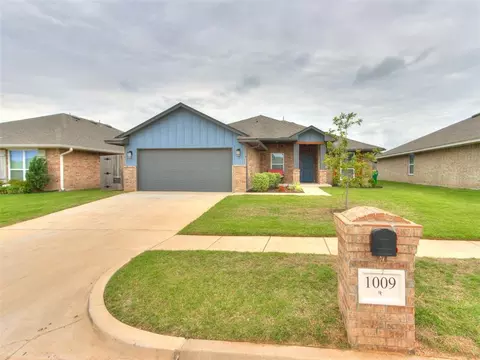 1009 Blackjack Creek Dr, Yukon, OK 73099