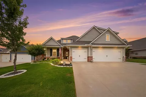 9208 NW 90th St, Yukon, OK 73099