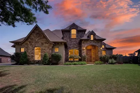 320 NW 151st Pl, Edmond, OK 73013