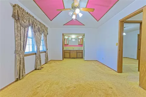 Bedroom - 985 N Hampton Rd, Harrah, OK 73045 photo 2 of 6