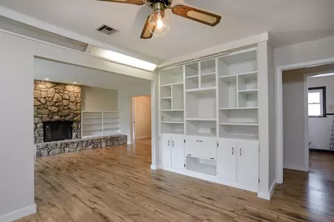 Living - 314 SW 3rd St, Perkins, OK 74059 photo 6 of 8
