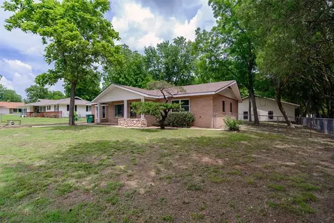 Exterior - 314 SW 3rd St, Perkins, OK 74059 photo 3 of 8