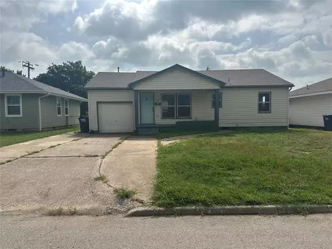 1417 Laverne Ave, Shawnee, OK 74801