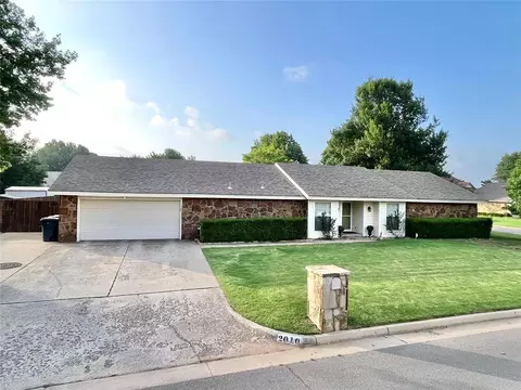 2010 Bonnycastle Ln, Yukon, OK 73099