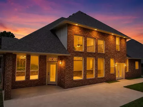 19316 Cade Ct, Edmond, OK 73012
