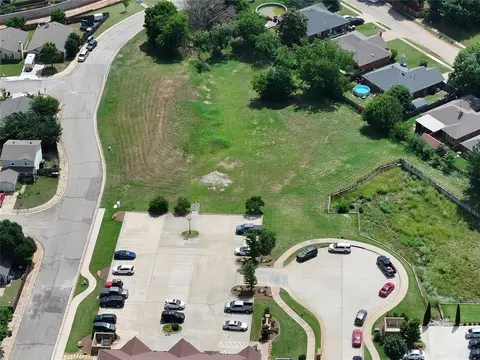 lot1 Block 1 Astoria Ct, Edmond, OK 73034