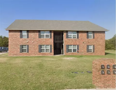 213 Wheatland Dr, Fairview, OK 73737