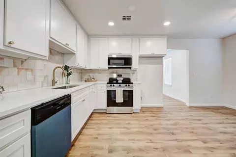 602 E Rickenbacker Dr, Oklahoma City, OK 73110