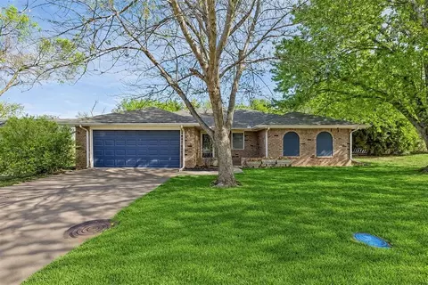 1616 E Shady Creek Dr, Guthrie, OK 73044