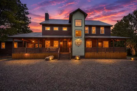 957 Pine Hills Rd, Broken Bow, OK 74728