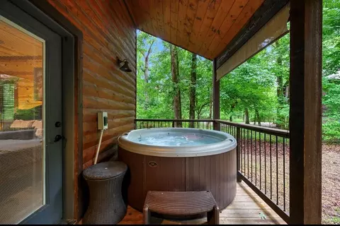 Exterior - 35 Bass Loop, Broken Bow, OK 74728 photo 10 of 16