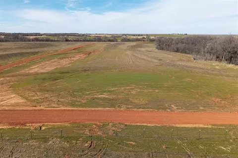 4 N Gregory Rd, El Reno, OK 73036